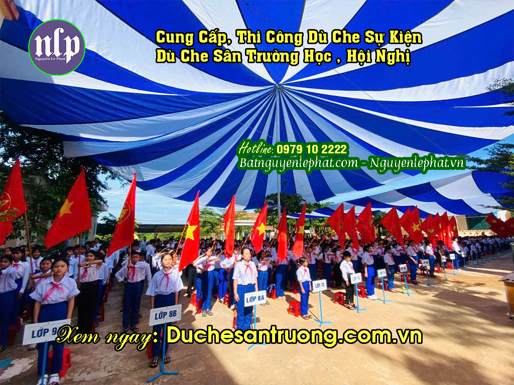 Dù che sự kiện sân trường học